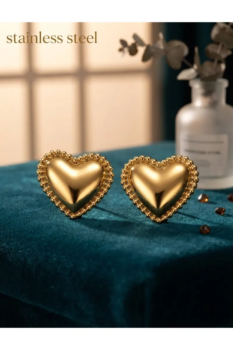Gold Renk Zara Model Kalp Çelik Küpe