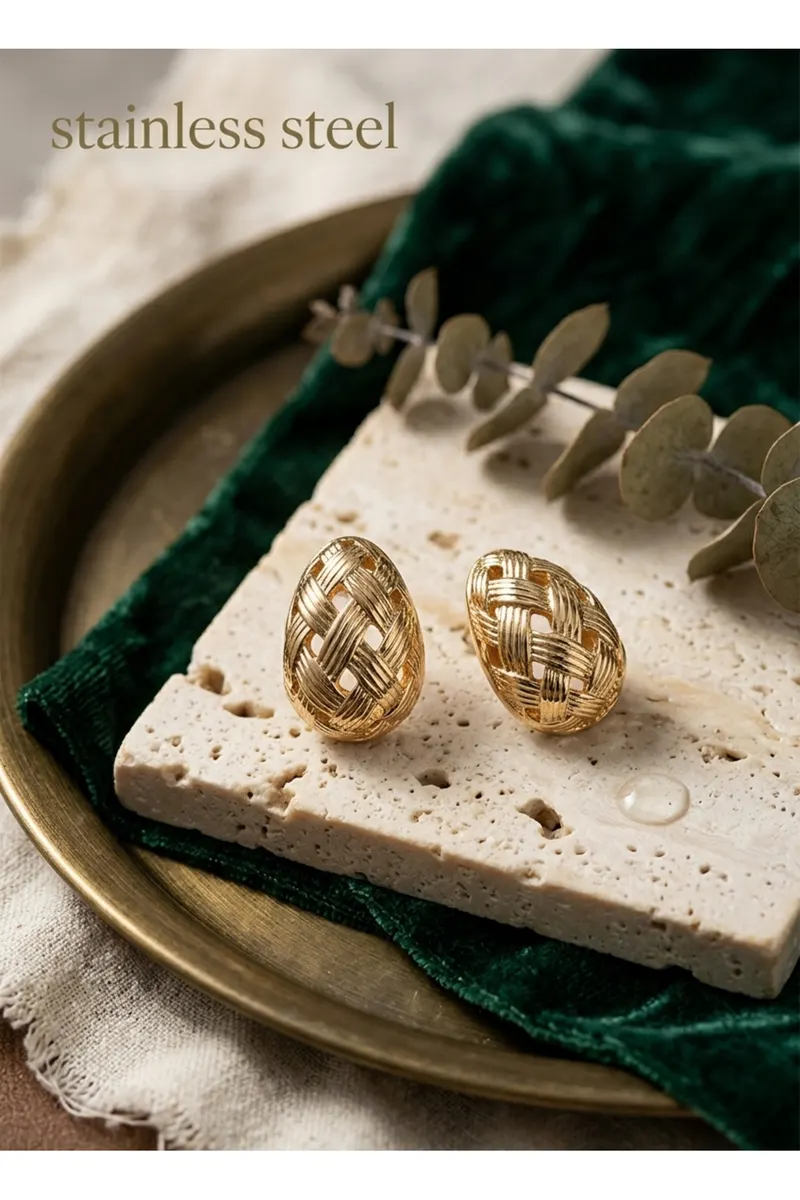 316L Çelik Gold Renk Motifli Damla Model Küpe