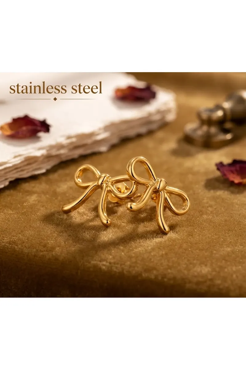 Gold Renk Fiyonk Model Çelik Küpe