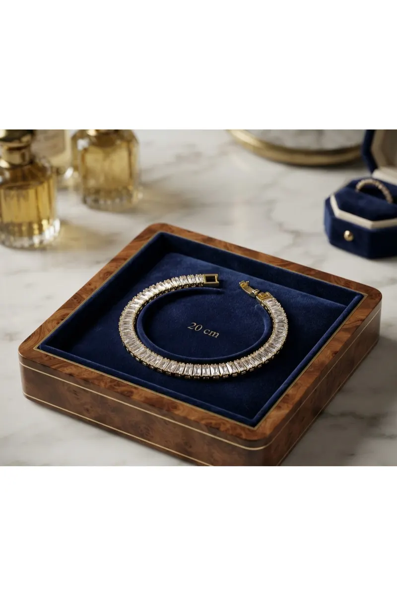 Gold Renk Zirkon Taşlı Baget Model Çelik Bileklik
