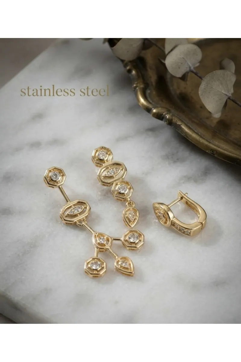 Pirinç Zirkon Taşlı Geometrik Model Gold Renk 3'lü Küpe Set
