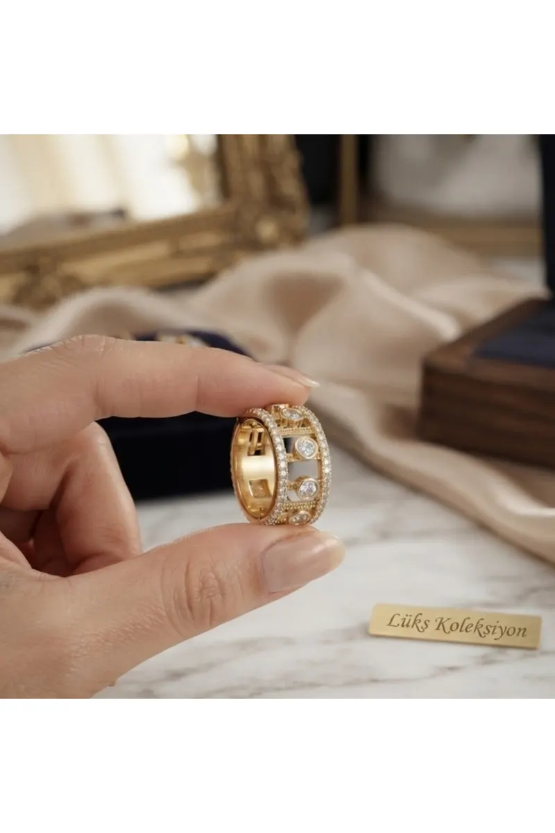 Gold Renk Zirkon Taşlı Çit Halka Model Çelik Küpe