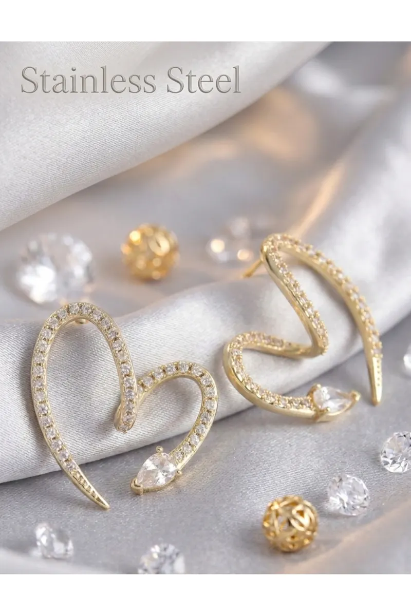 Pirinç Gold Renk Zirkon Taşlı Yılan Model Küpe