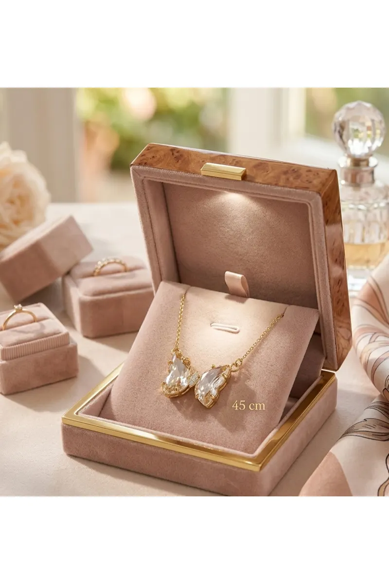 Gold Renk Zincirli Saydam Taş Kelebek Model Kararmaz Çelik Kolye