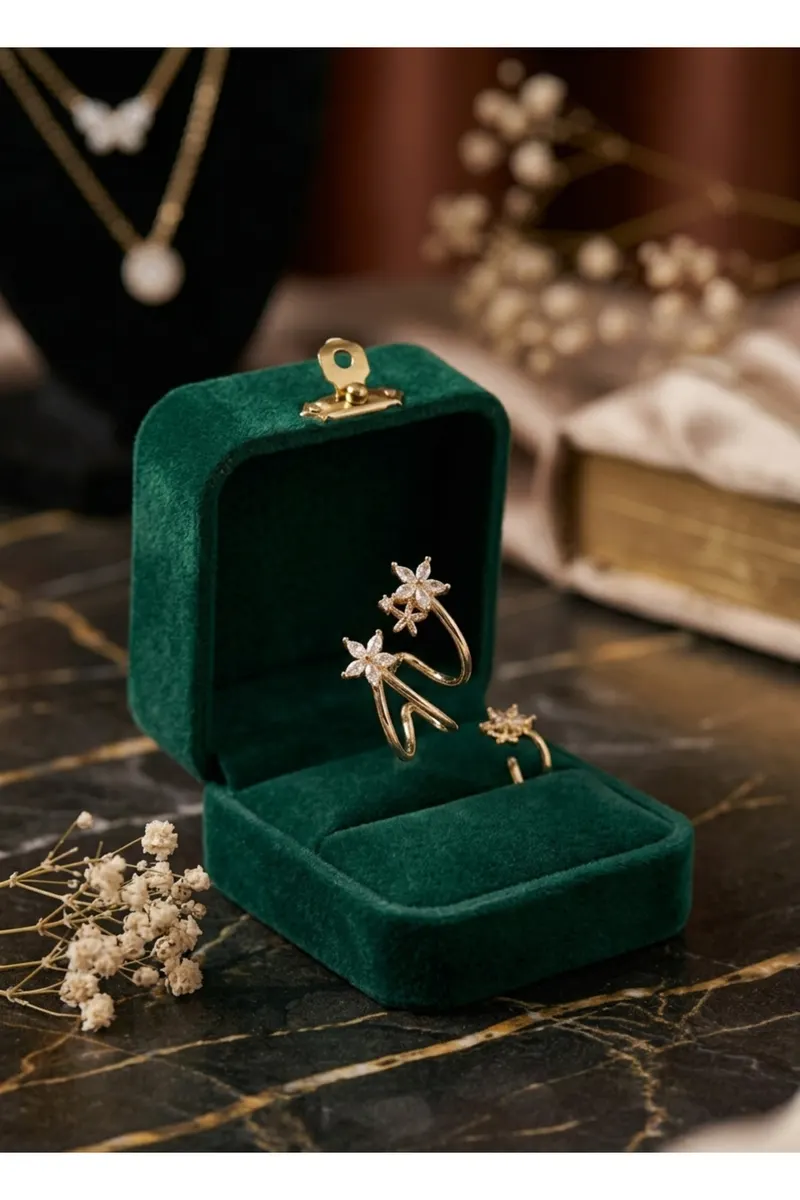 Pirinç Gold Renk Zirkon Taşlı Çiçek Motif Küpe