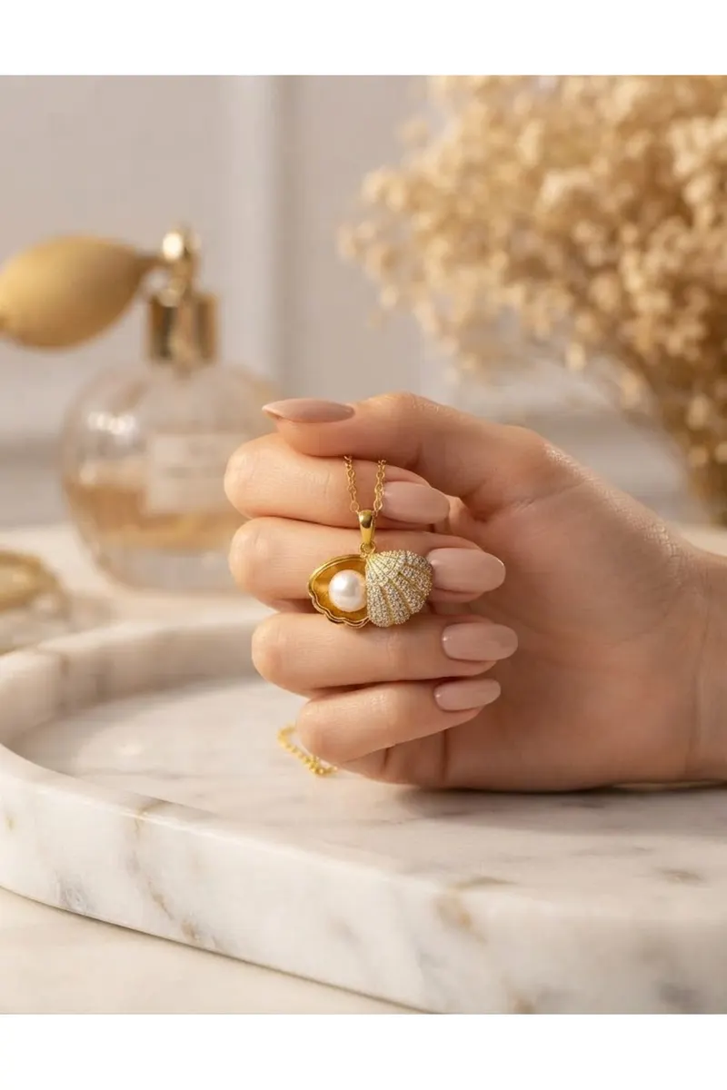Gold Renk İncili Deniz Kabuğu Model Çelik Kolye