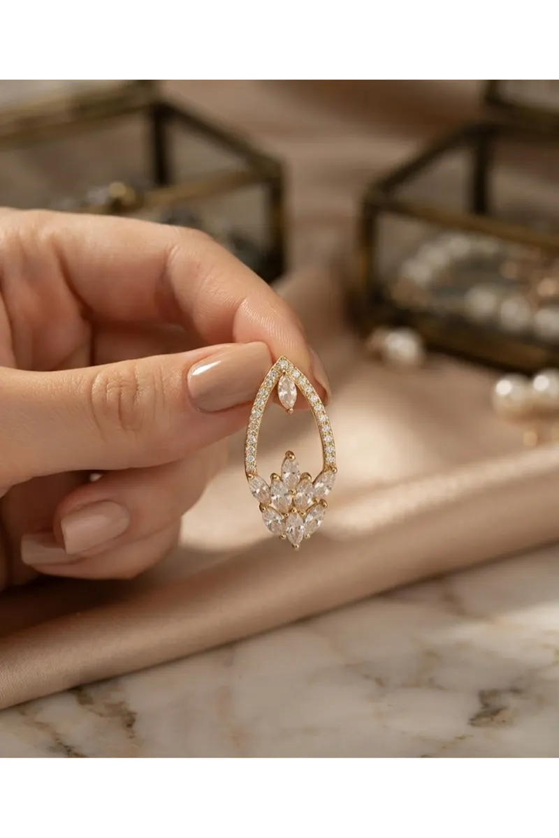 Pirinç Gold Renk Zirkon Taşlı Küpe