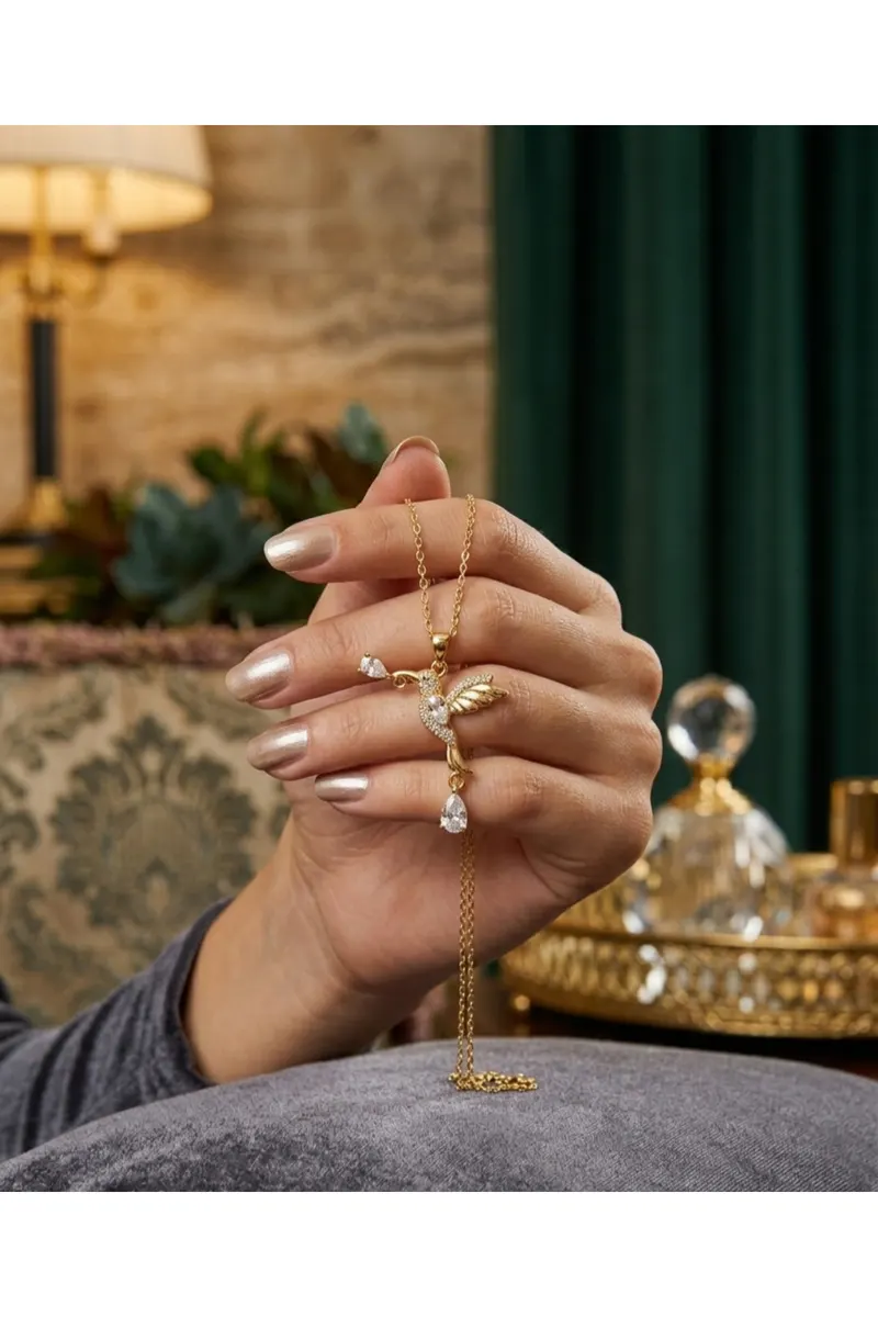 Gold Renk Zincirli Taşlı Serçe Model Çelik Kolye