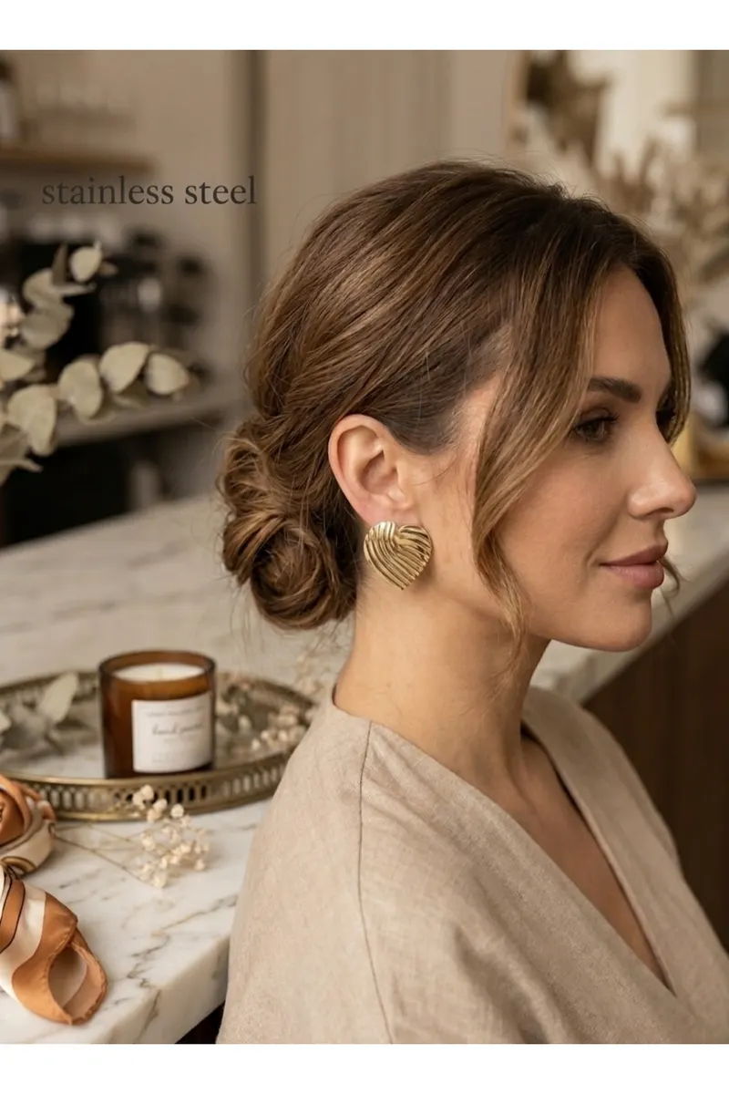 316L Gold Renk Kalp Model Çelik Küpe