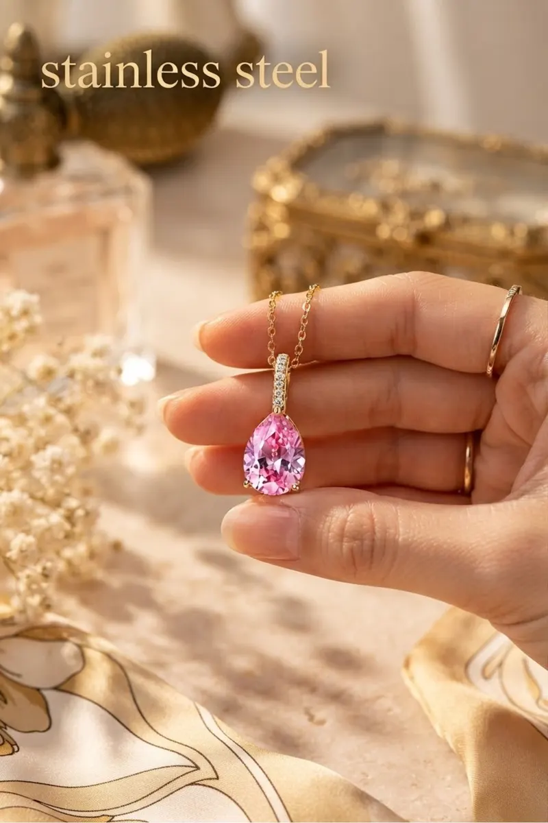 Gold Renk Sıra Taşlı Pembe Damla Modellli Çelik Kolye