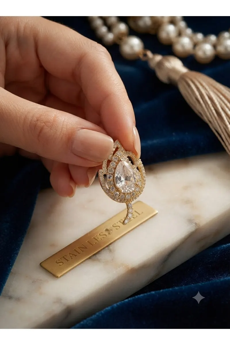 Pirinç Gold Renk Zirkon Taşlı Yaprak Model Küpe