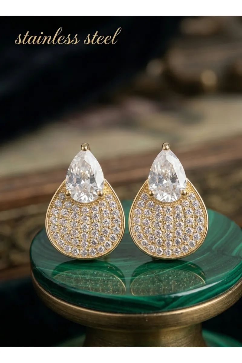 Pirinç Gold Renk Zirkon Taşlı Damla Model Küpe