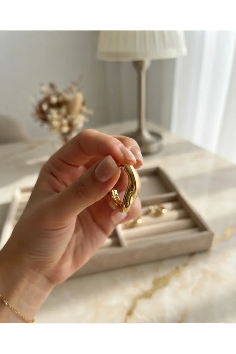 316L Çelik Gold Renk Asimetrik Halka Model Küpe
