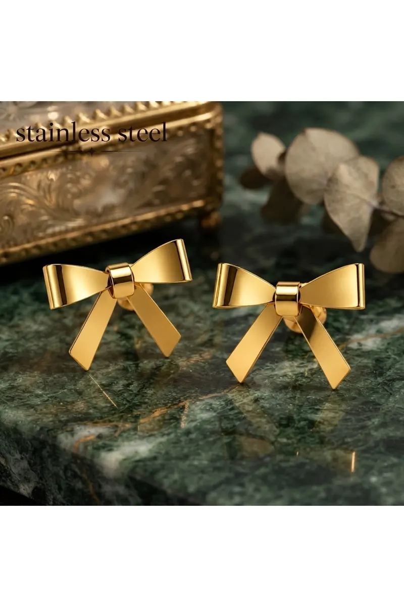 Gold Renk Zara Model Fiyonk Çelik Küpe