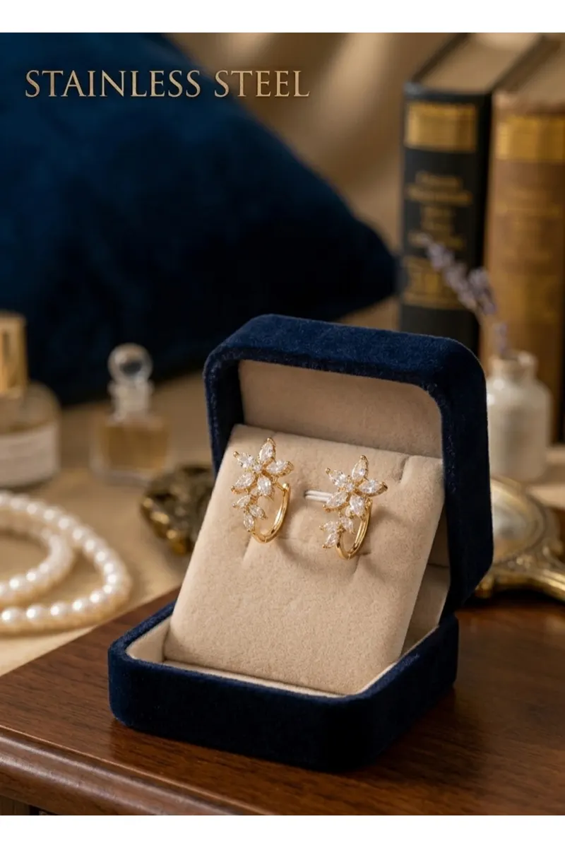Pirinç Gold Renk Zirkon Taşlı Çiçek Model Küpe