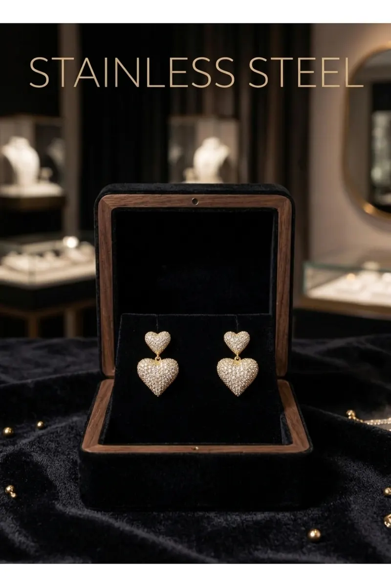 Gold Renk Zirkon Taşlı Kalp Model Küpe
