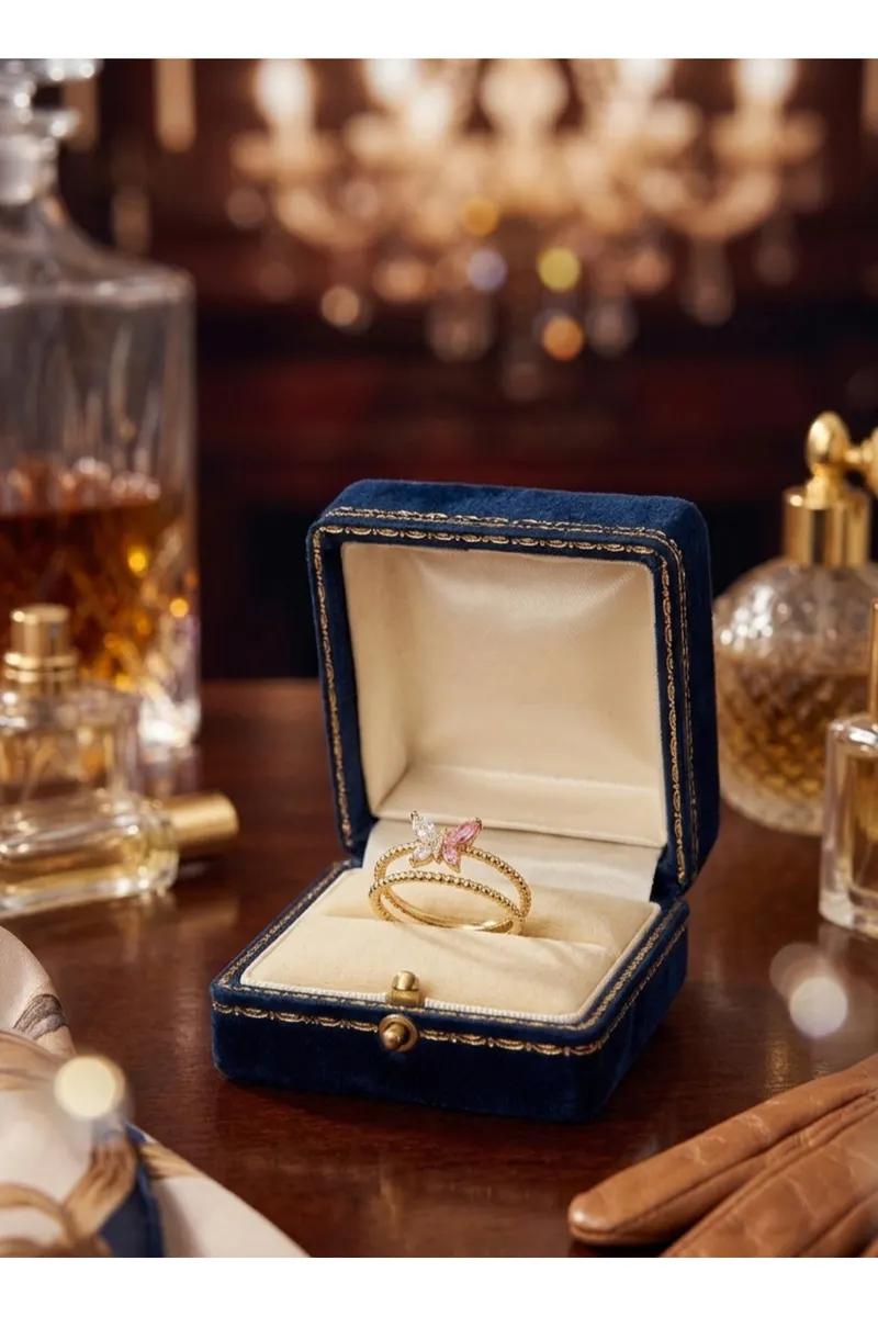 Pirinç Kelebek Figürlü Zirkon Taşlı Gold Renk Ayarlanabilir Yüzük