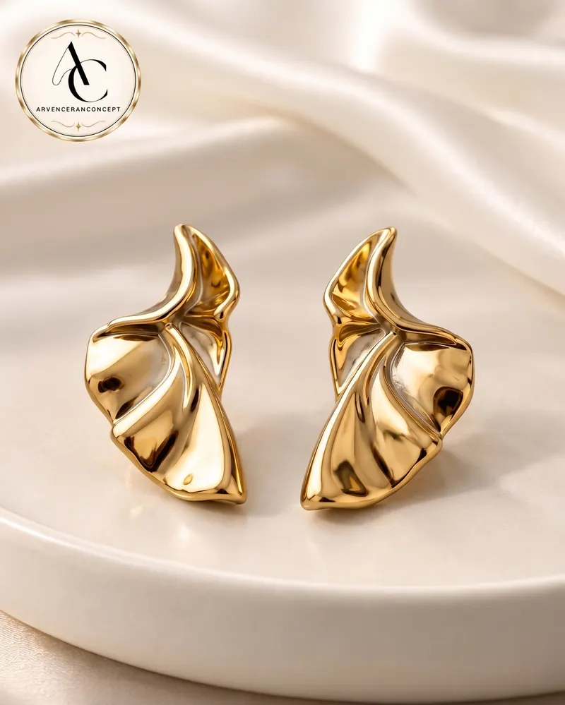 gold renk soyut formlu trend küpe