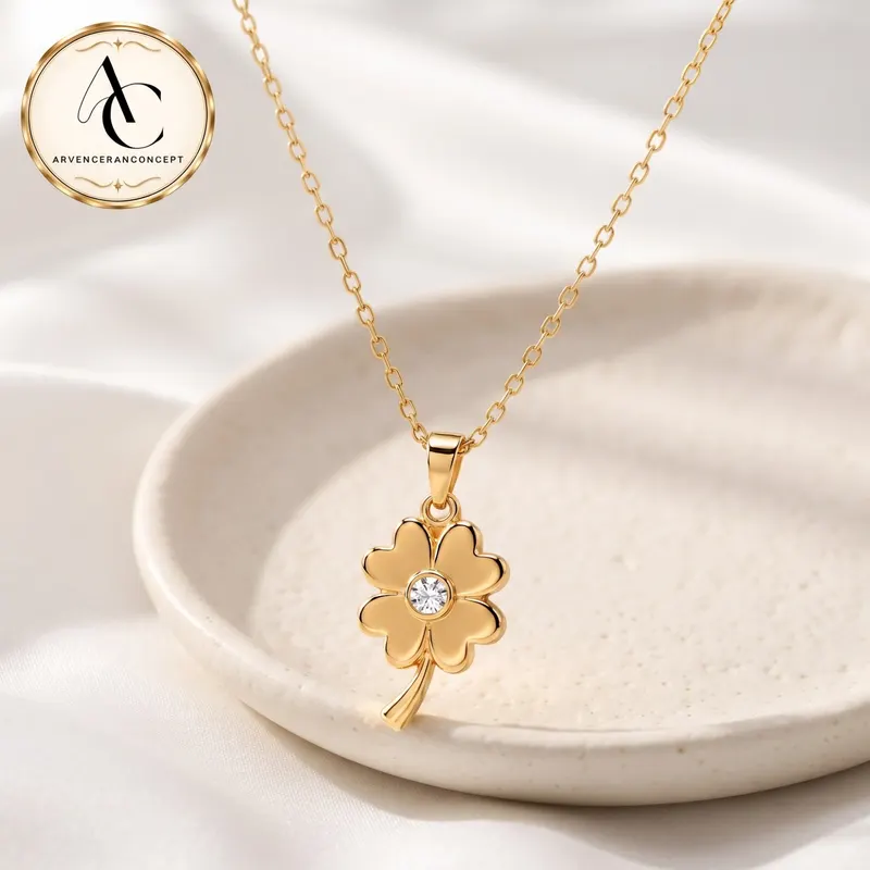 gold renk zirkon taşlı yonca model çelik kolye
